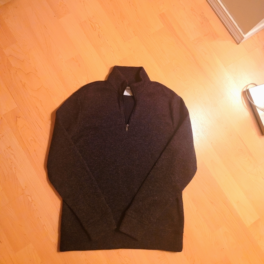 Boy's Old Navy sweater